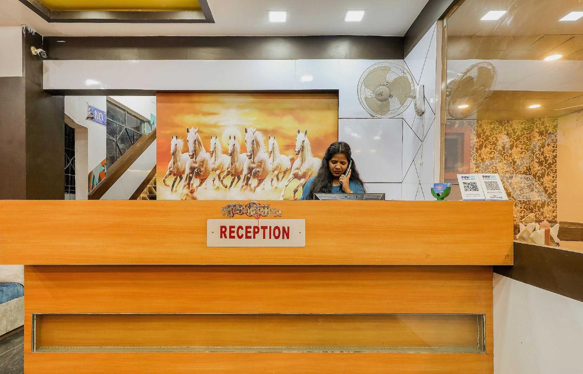 Collection O 3761 Hotel Shree Datta Indore Exterior photo