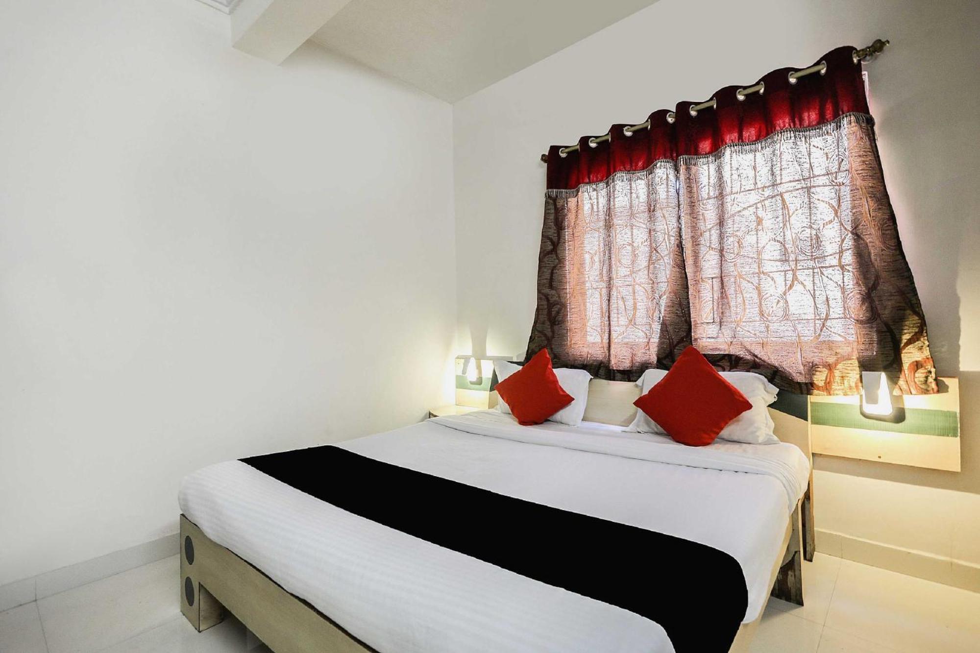 Collection O 3761 Hotel Shree Datta Indore Exterior photo