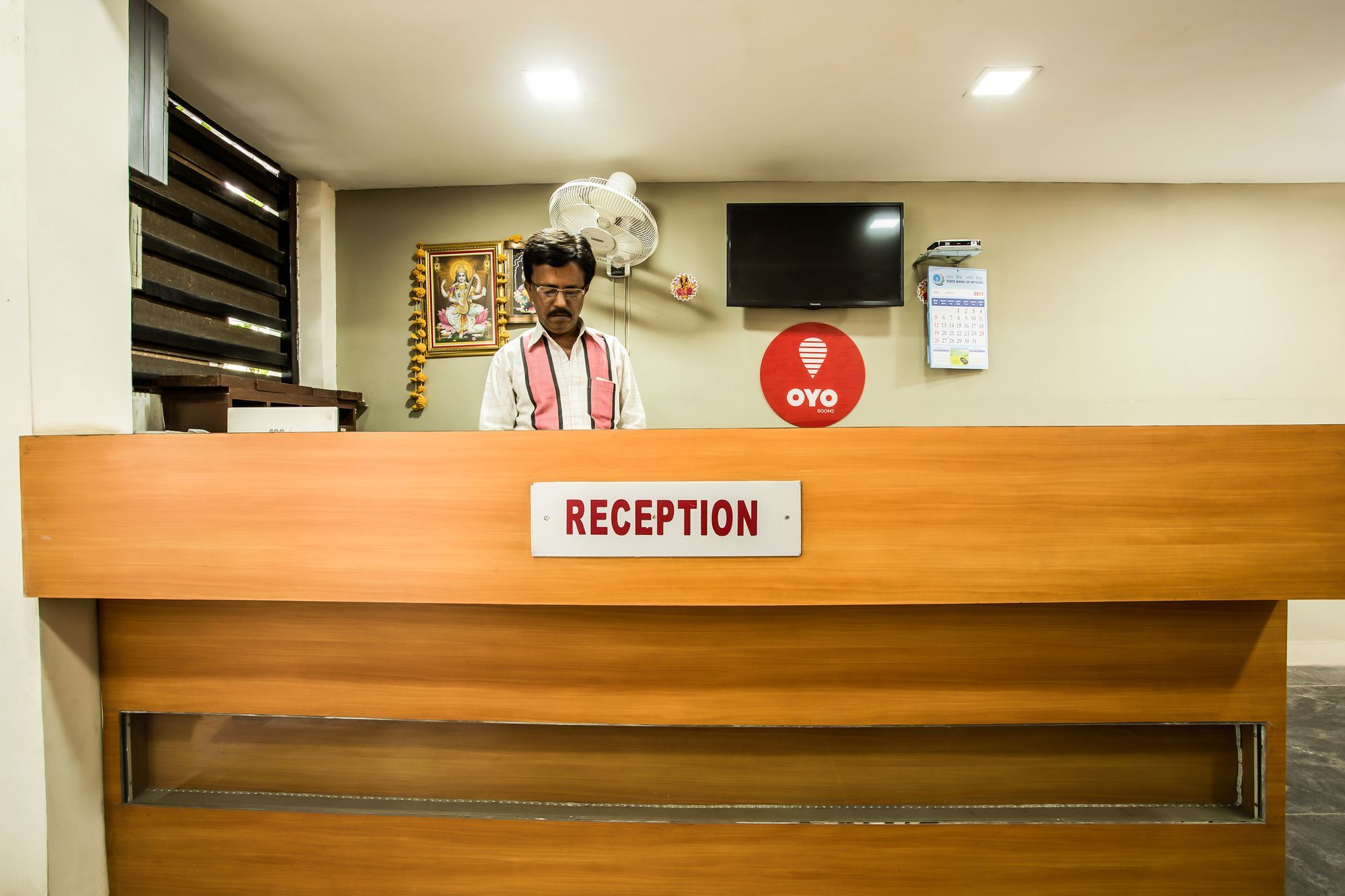 Collection O 3761 Hotel Shree Datta Indore Exterior photo